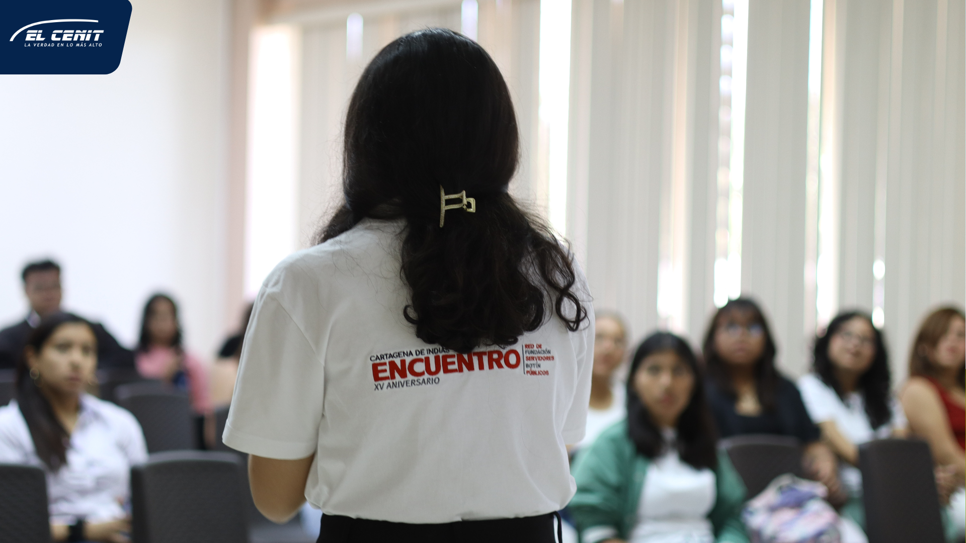 Programa de la Fundación Botín acerca formación internacional a jóvenes en Santa Ana