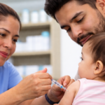 Amplían esquema de vacunación en medio de alerta regional por sarampión