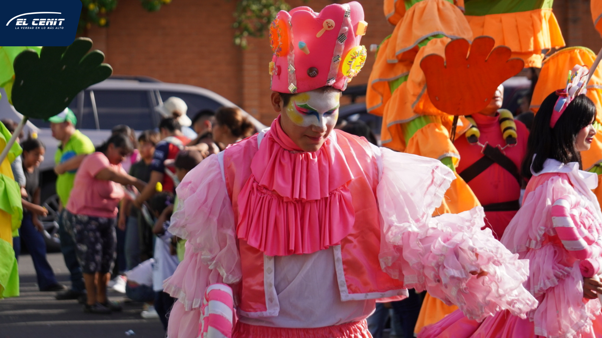 Música y color marcarán el Desfile del Correo este sábado en Santa Ana