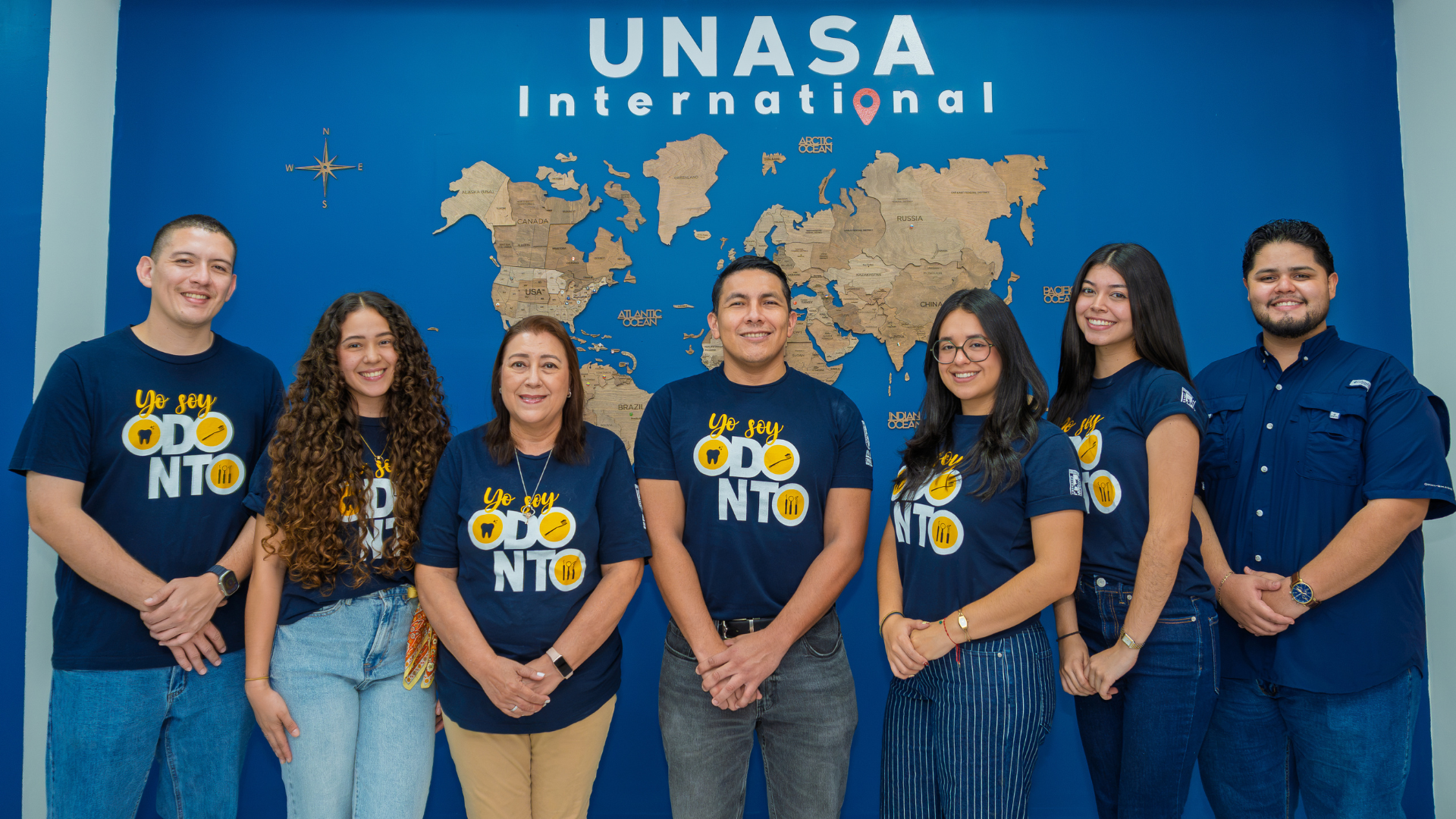 Estudiantes de Odontología de UNASA amplían su formación en implantología durante experiencia académica en Los Ángeles